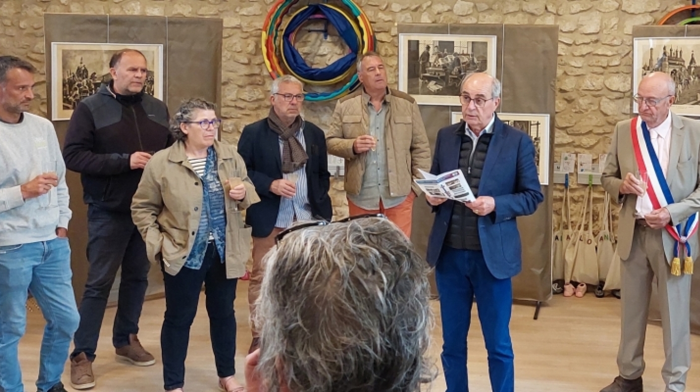 Rénovation des bâtiments publics : inaugurations à Hanches et à Gilles